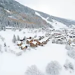 Des Cerisiers - Luxe Et Parking A Le Praz شقة كورشوفيل