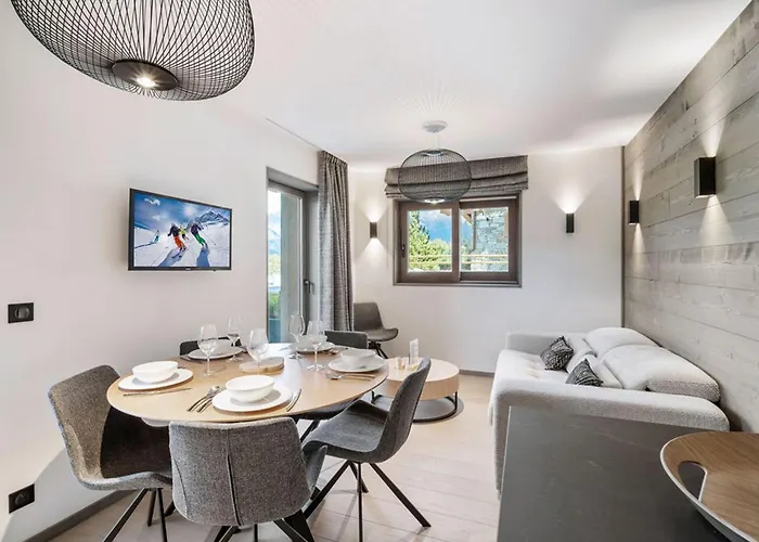 Apartment Des Cerisiers - Luxe Et Parking A Le Praz Courchevel